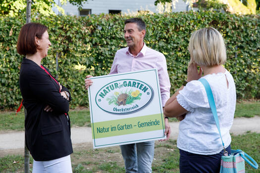 Plakettenübergabe Gemeinde Mehrnbach