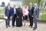 Landeshauptmann Mag. Thomas Stelzer, Landesrat Max Hiegelsberger, Bürgermeister Gerhard Obernberger, Geschäftsführerin Mag. Karin Imlinger-Bauer (Landesgartenschau Kremsmünster), H.H. Abt Mag. Ambros Ebhart OSB (Stift Kremsmünster) und Präsident Dr. Thomas Watzenböck (Schloss Kremsegg)